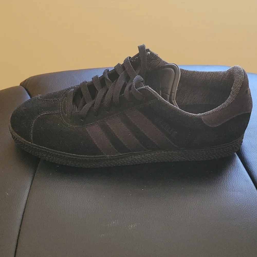 Adidas Gazelle - Picture 2 of 5